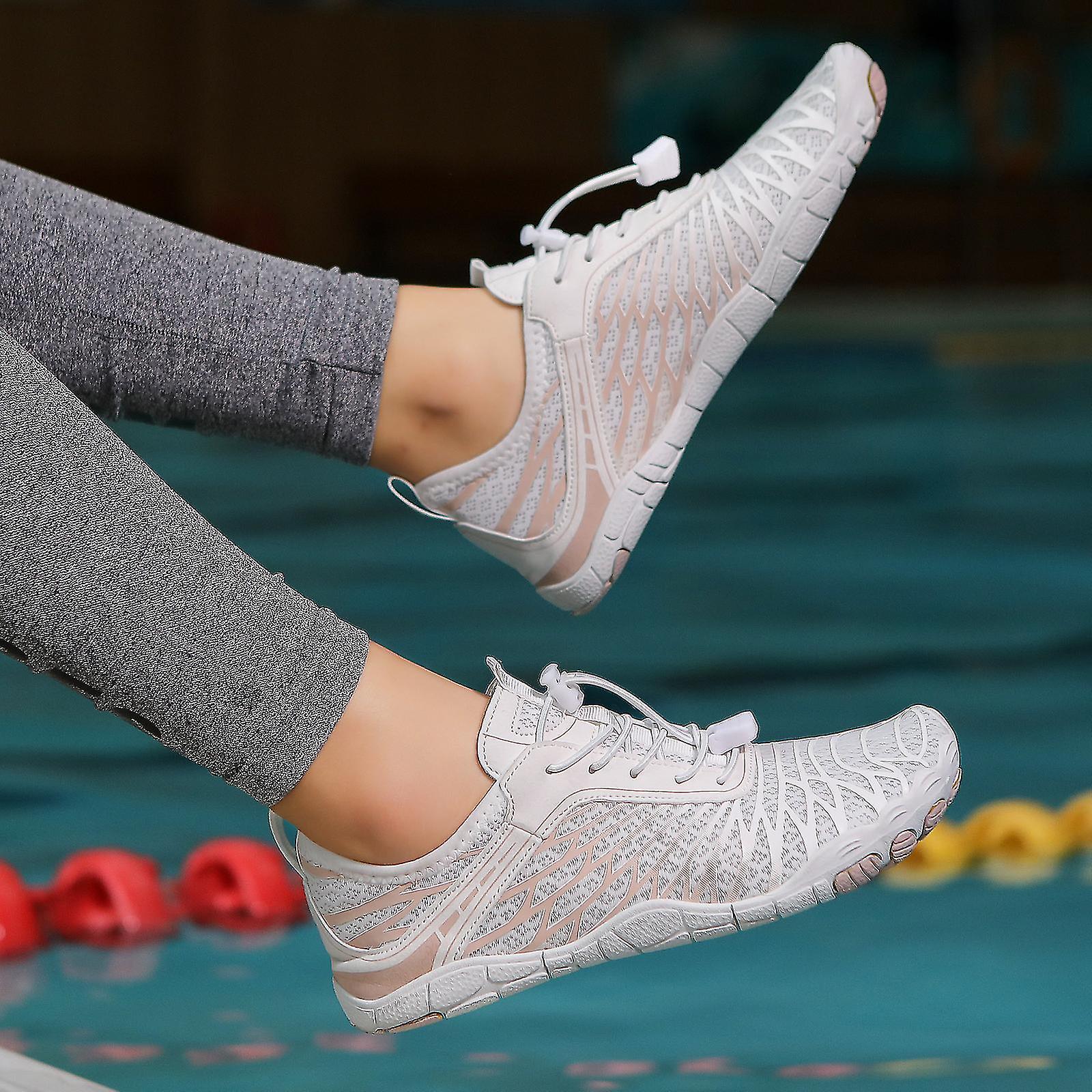 7. 3x More Lightweight Than Any Other Shoe